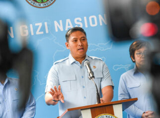 BGN Bantah Guru Dibebani Program MBG Hanya Dampingi Siswa saat Makan