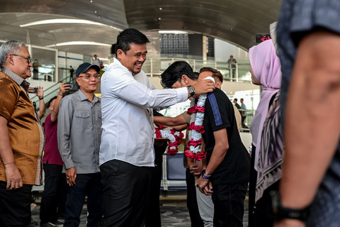 Bobby Nasution Resmikan Wings Air Kualanamu-Madina, Pangkas Waktu Tempuh