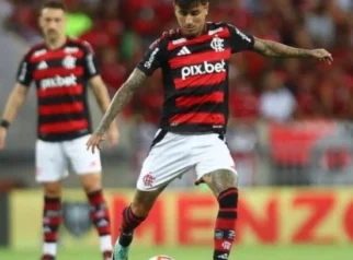 Clube Saudita Desiste de Erick Pulgar, Flamengo Avança em Negociações para Renovação