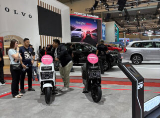 Fitur Polytron Fox 200 Bikin Pengendara Anti Sein Kiri Belok Kanan