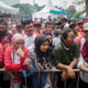 Foto Merayakan HUT 81 RI, Warga Serbu Pesta Rakyat di Monas