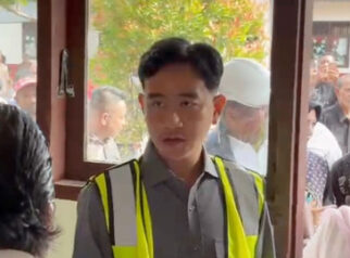 Gibran Tinjau Hasil Revitalisasi SDN 7 Jangka Aceh, Tegur Kadisdik soal Buku