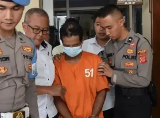 Ini Tampang Pelaku Pembunuhan Wanita di Kos Grogol Masih Terlihat Santai Sebelum Melarikan Diri