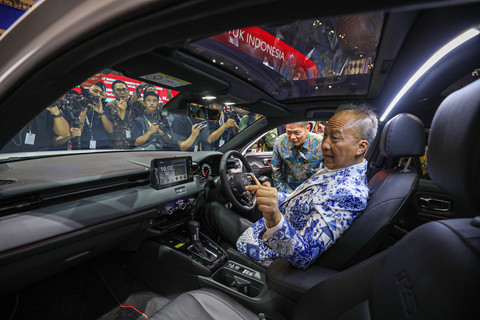 Insentif Kendaraan Listrik Bakal Diberikan untuk Mobil dan Motor Nasional