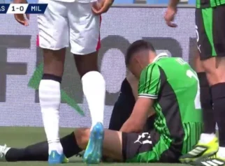 Jay Idzes Masih Cedera, Alberto Aquilani Kesulitan Susun Lini Belakang Sassuolo