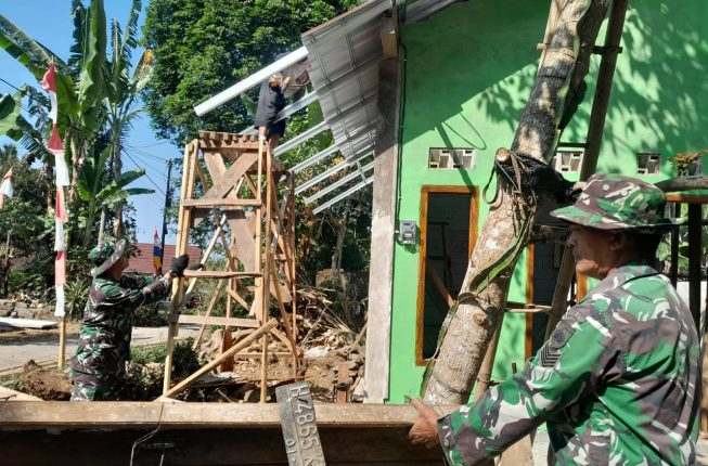 Kegembiraan Bapak Wito Tupar Terima Bantuan Program Rehab RTLH
