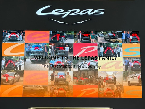 Lepas Indonesia Serahkan 7 Unit Perdana SUV PHEV Lepas L8 di GIIAS 2026