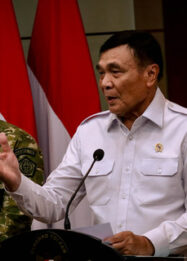 Menko Polkam Tegaskan Pemasangan Pagar di Mal Tak Terkait Isu Rusuh dan Sudah Diselesaikan