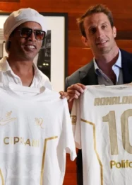 Merumput Lagi di Usia 46 Tahun Bersama Ravenna FC? Ronaldinho: Jika Itu Terjadi, Akan Lebih Indah!