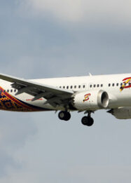 Penumpang Batik Air Malaysia-India Coba Pecahkan Kaca dan Buka Paksa Pintu Darurat