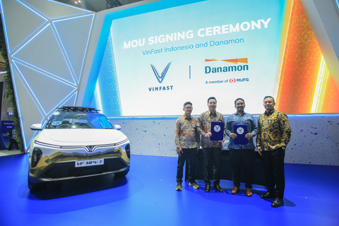 Perkuat Ekosistem EV, VinFast Gandeng Danamon untuk Pembiayaan Diler