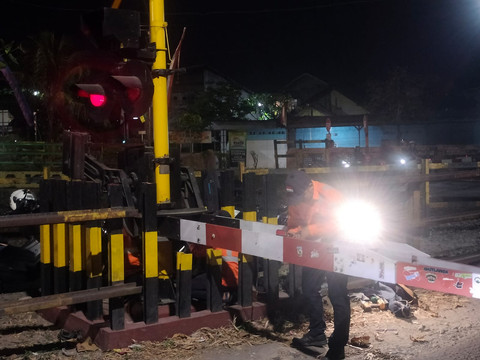 Perusak Palang Pintu Kereta di Sleman Juga Diduga Rusak Bendera Merah Putih