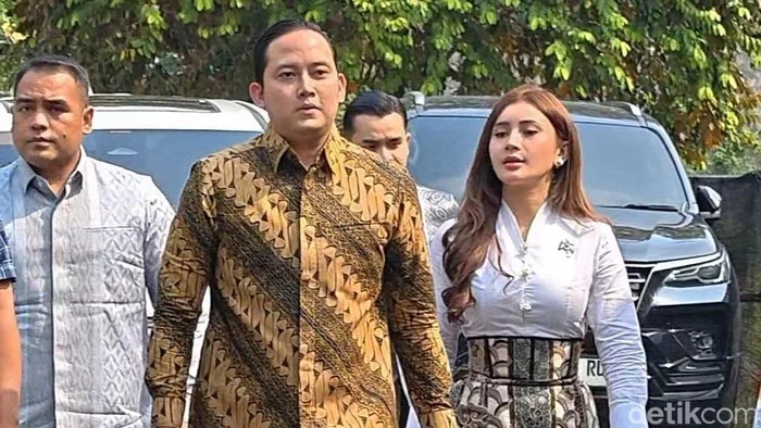 Prabowo dan Jokowi Jadi Saksi Pernikahan Kasespri Rizky Irmansyah, Sementara Pameran UMKM di JCC Terganggu