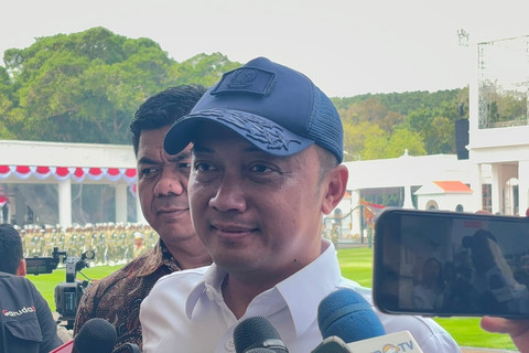 Prabowo Minta Penambahan Peralatan untuk Penanganan Karhutla di Kalimantan