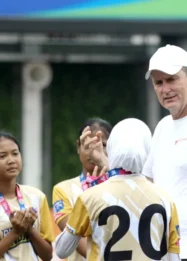 PSSI Pertimbangkan Timo Scheunemann Jadi Pelatih Timnas Putri Indonesia Senior