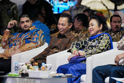 Rajiv Desak Menhut dan Polri Tindak Tegas Perusahaan Pembakar Lahan di Kalimantan