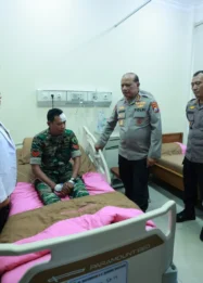 Satu Personel TNI Terluka saat Amankan Aksi Ribuan PSHT di Surabaya