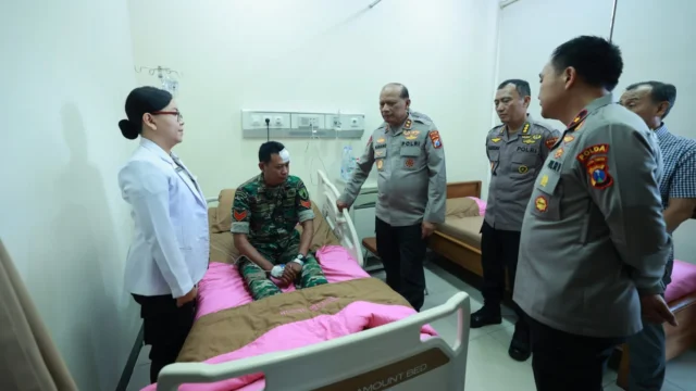 Satu Personel TNI Terluka saat Amankan Aksi Ribuan PSHT di Surabaya