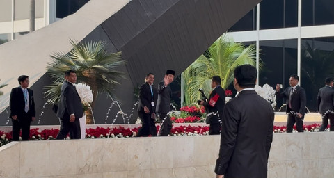 Sidang Tahunan Jokowi, JK, hingga Menteri Kabinet Merah Putih Tiba di DPR