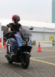 Skema Sewa Baterai Bikin Ojol Cuan, tapi Belum Tentu buat Anak Kantoran