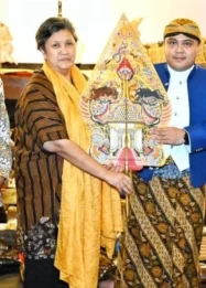 Wakil Ketua MPR Tegaskan Pentingnya Merawat Kebudayaan dan Kebangsaan Lewat Pagelaran Wayang Kulit