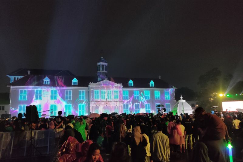 Kronologi Konser Kotak Dihentikan di Kota Tua Jakarta, Diduga Ada Penyebaran Zat Kimia