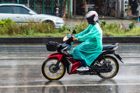 Prakiraan Cuaca Hari Ini Jaksel Hujan Ringan, Jakbar Cerah