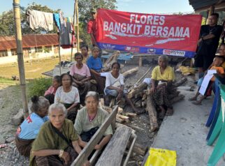 Puluhan Lansia di Ende NTT Takut Kembali Bekerja Usai Gempa, Bantuan JHL Foundation Jadi Penguat