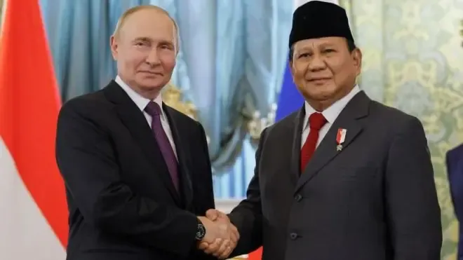 Putin Sambut Prabowo di Rusia, Soroti Kerja Sama Nuklir dan Dorong Perdagangan Langsung