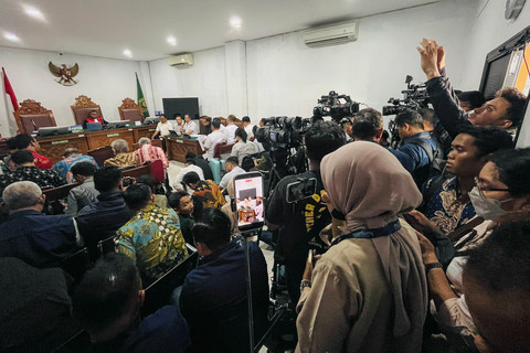 Ribut di Ruang Sidang, Ada yang Teriak 'Tolak Praperadilan Febrie'