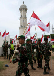 Saat Bendera Merah Putih Kembali Berkibar di Masjid Raya Baiturrahman Aceh