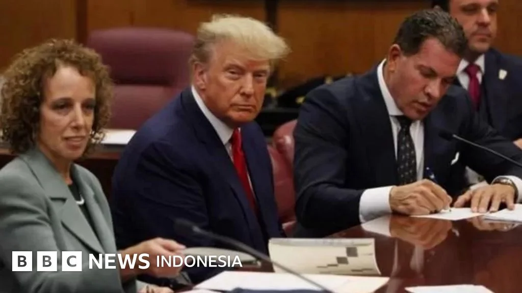 Trump Akan Minta Eropa Ganti Dana Ratusan Miliar Dolar Bantuan AS untuk Ukraina