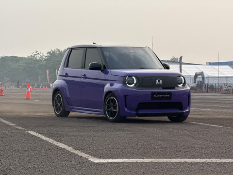 Beli Mobil Listrik Honda Super One Harus Inden Setahun