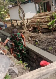 Drainase 100 Meter Dibangun untuk Dukung Pengairan Pertanian Lumajang LPP RRI