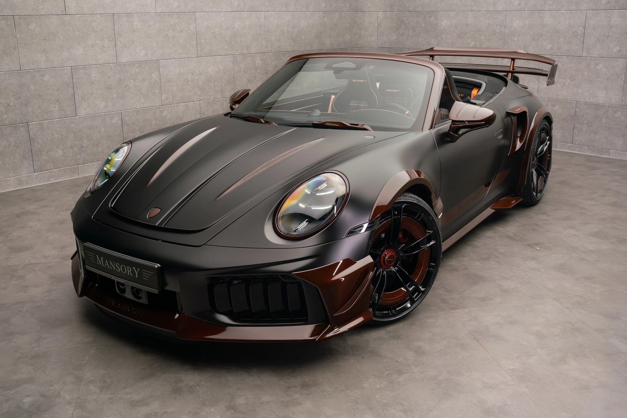 Porsche 992.2 Turbo S Cabriolet Modifikasi Mansory Hadirkan Program Softkit Eksklusif